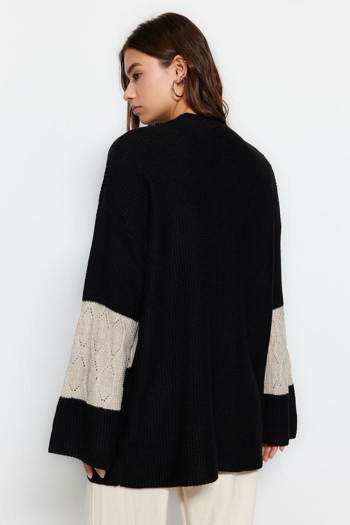 Women's Fashionable Stylish Hijab Sweater Black Openwork Perforated Color Block Knitted Knitwear Sweater