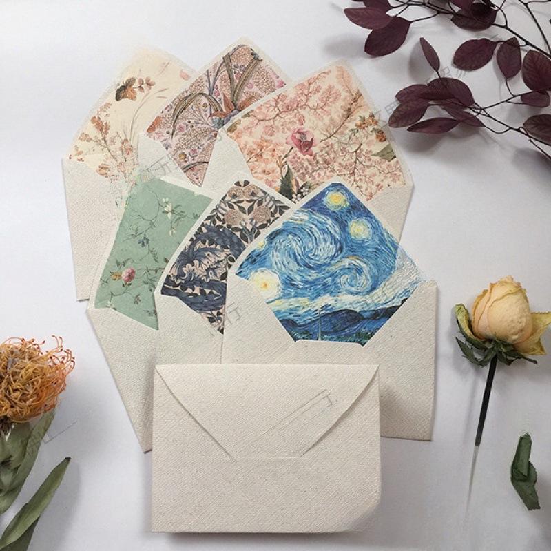 Retro Artistic Style Invitation Envelope with Colored Lining and Burlap Texture