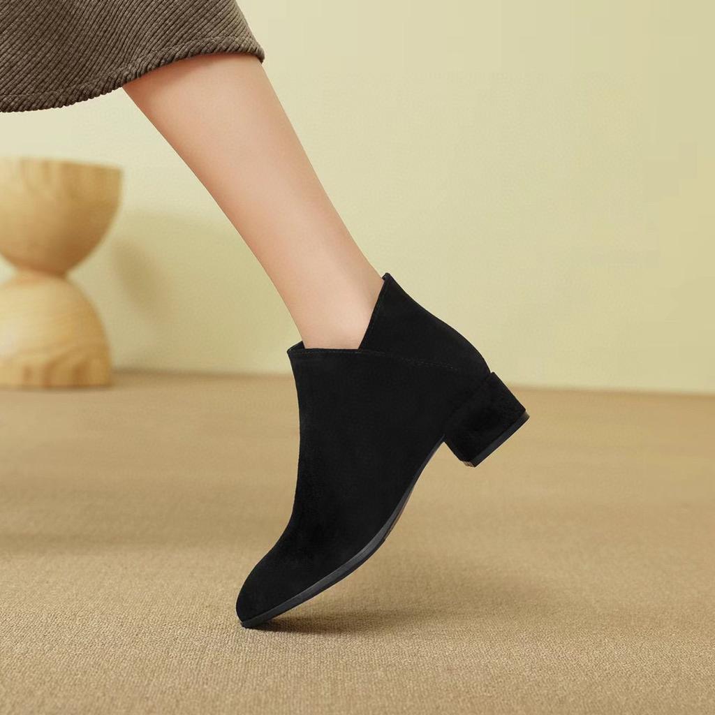 Spitze kurze Stiefel Damen neue einfache Temperament Schafsleder mittlerer Absatz Mode Stiefel Stiefeletten