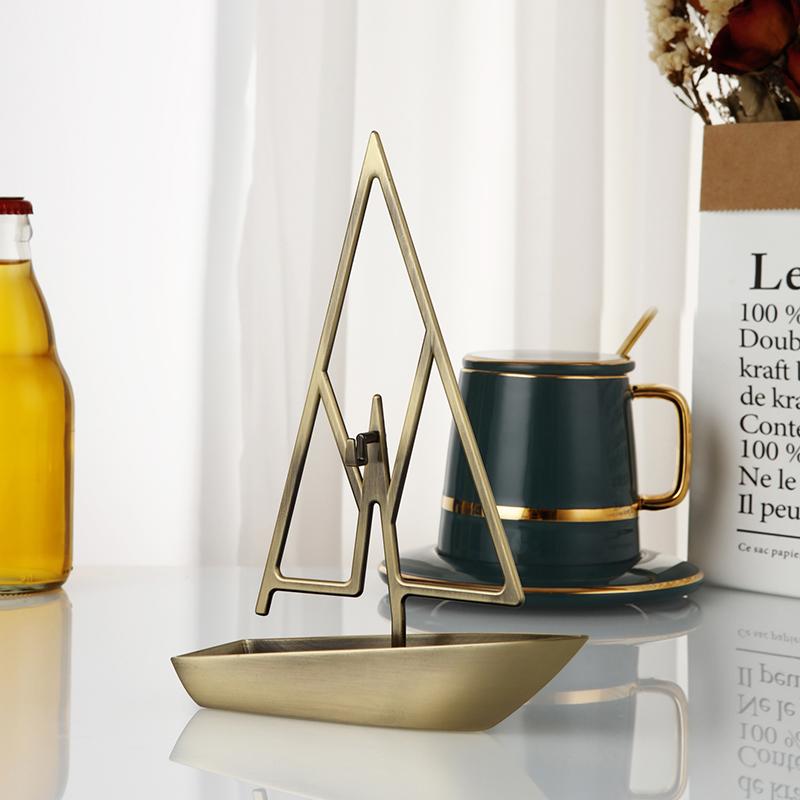 

Креативная подставка для благовоний в виде парусника, металлическая подставка для спиральных благовоний, поднос для благовоний от комаров, ароматерапевтическая подставка для благовоний, домашнее художественное украшение бронзовый