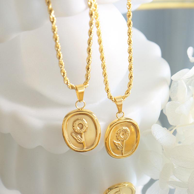 Rose Square Brand Niche Twist Chain Long Titanium Steel Gold-Plated Necklace Neutral Wind Temperament Jewelry P817