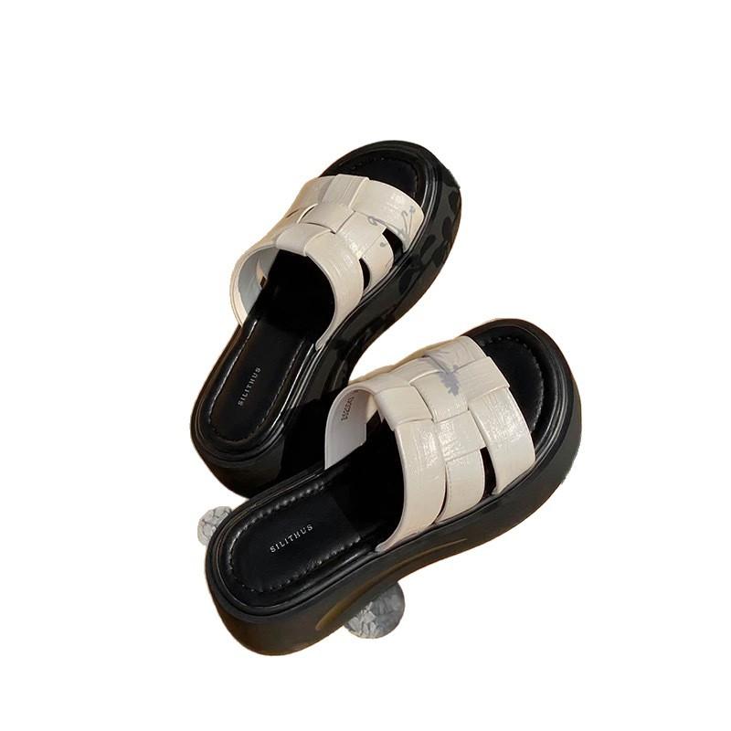 Casual woven heightened glossy one-word slippers women's 2025 summer thick-bottomed Roman vacation wind beach slippers women