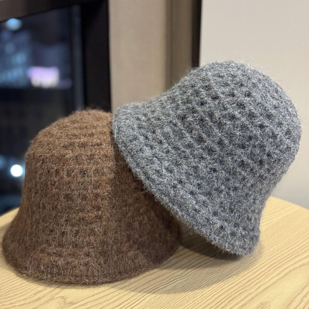 New Autumn and Winter Warm Knitted Fisherman Hat for Women Japanese Style Simple and Fashionable Face Showing Small Travel Casual Bucket Hat