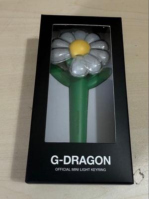 [GEBRAUCHT] Offiziell!! G-DRAGON Grüner Mini-Leuchtstab-Schlüsselanhänger