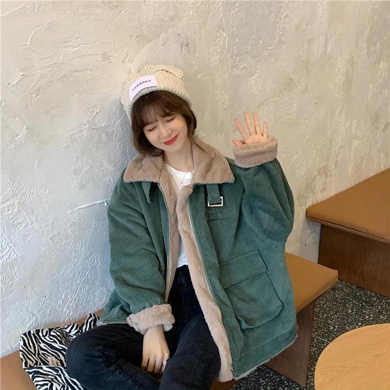 Vintage Corduroy Jacket Women Streetwear Oversized Lamb Wooln Coats Winter Ladies Korean Pockets Fleece Thicken Outwear Tops