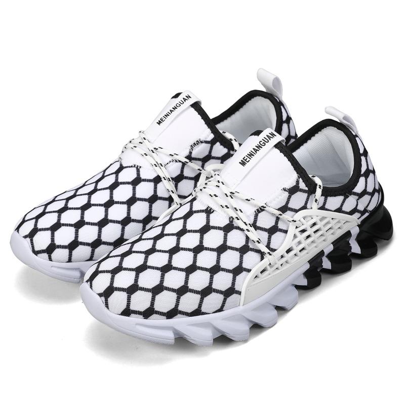 2025 New Simple Fashionable Mens Sports Shoes Versatile Outdoor Lightweight Breathable Running Shoes Daily Retro Walking Shoes