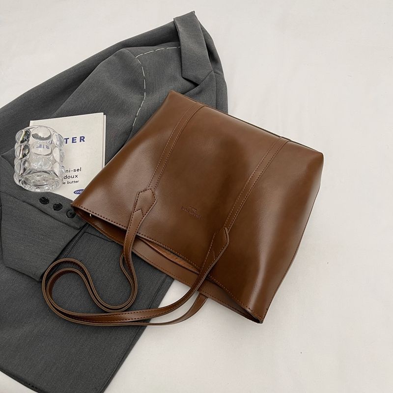 

Advanced Texture Large Capacity Bag for Women 2025 New Arrival Easiest for Match Shoulder Commuter Bag Accessible Luxury Small Super Popular Tote Bag Mud