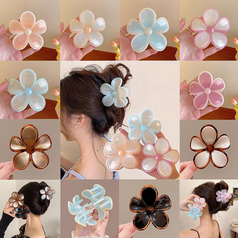 Jelly Color Acrylic Plumeria Hair Clip for Woman Fashion Back of The Head Shark Clip Cute Girl Ponytail Hair Clamp Hair Accessor