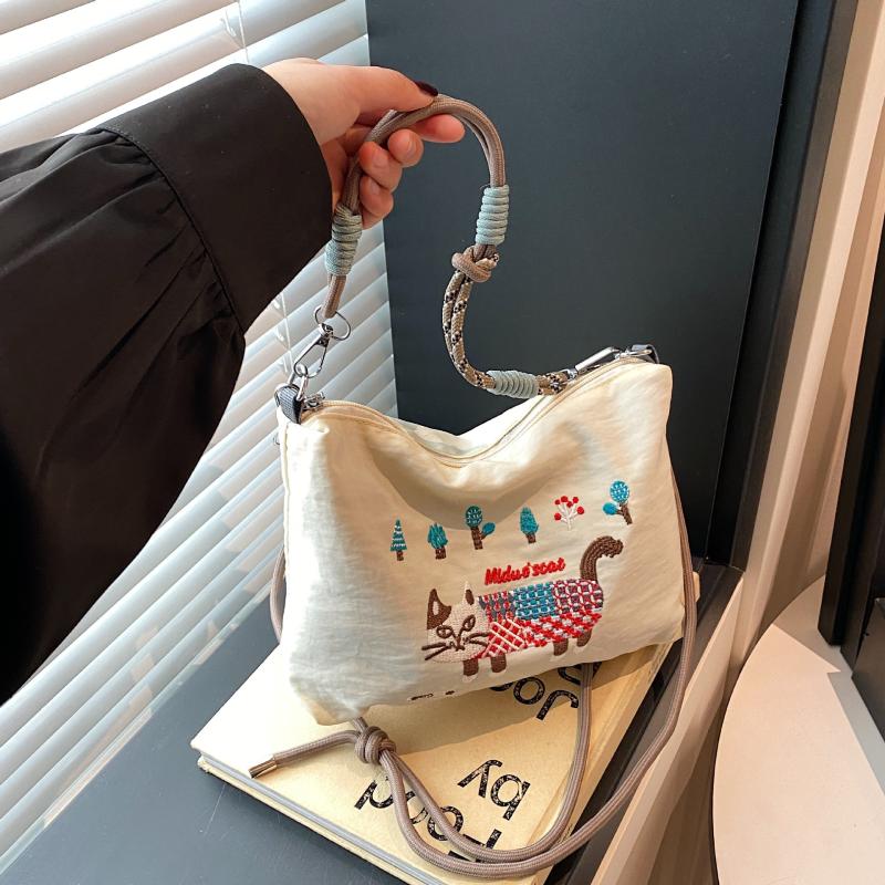 Ladies Tote Bag Lazy Ins Wind Japanese Embroidery  Joker Large-Capacity Durable Shoulder Bag Commuter Messenger Bag