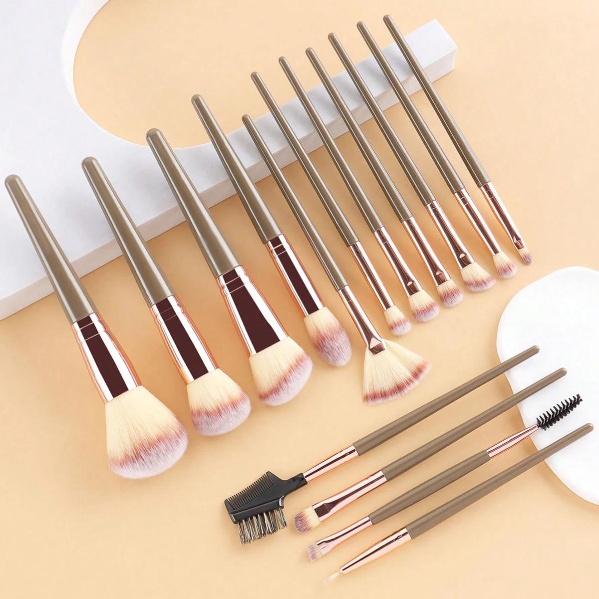 

Professional 15PCS Makeup Brushes Set Soft Fluffy Foundation Eyeshadow Concealer Blending Blush Brush Kabuki Women Beauty Tool