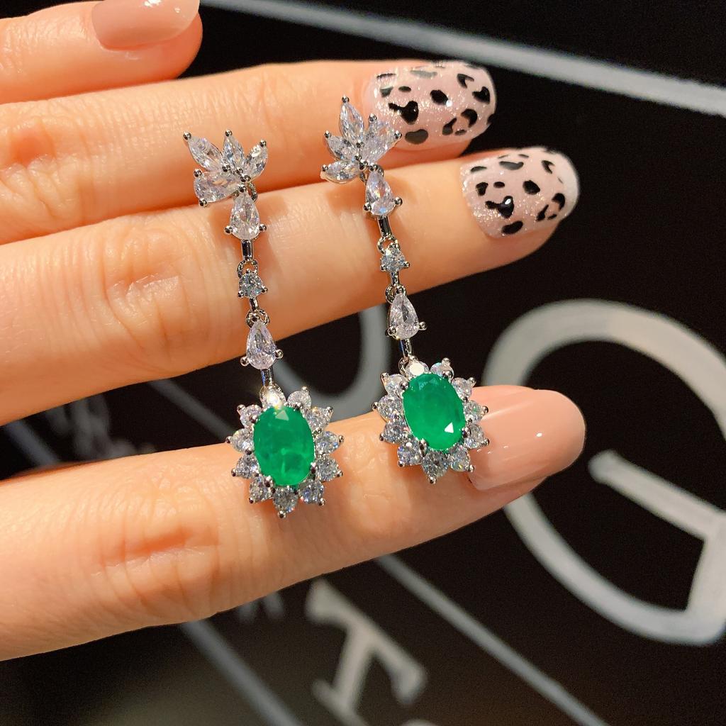 Jewelry Color Treasure Simulation Color Treasure Micro Inlaid Small Clear Stud Earrings Pendant Main Stone 6 * 8