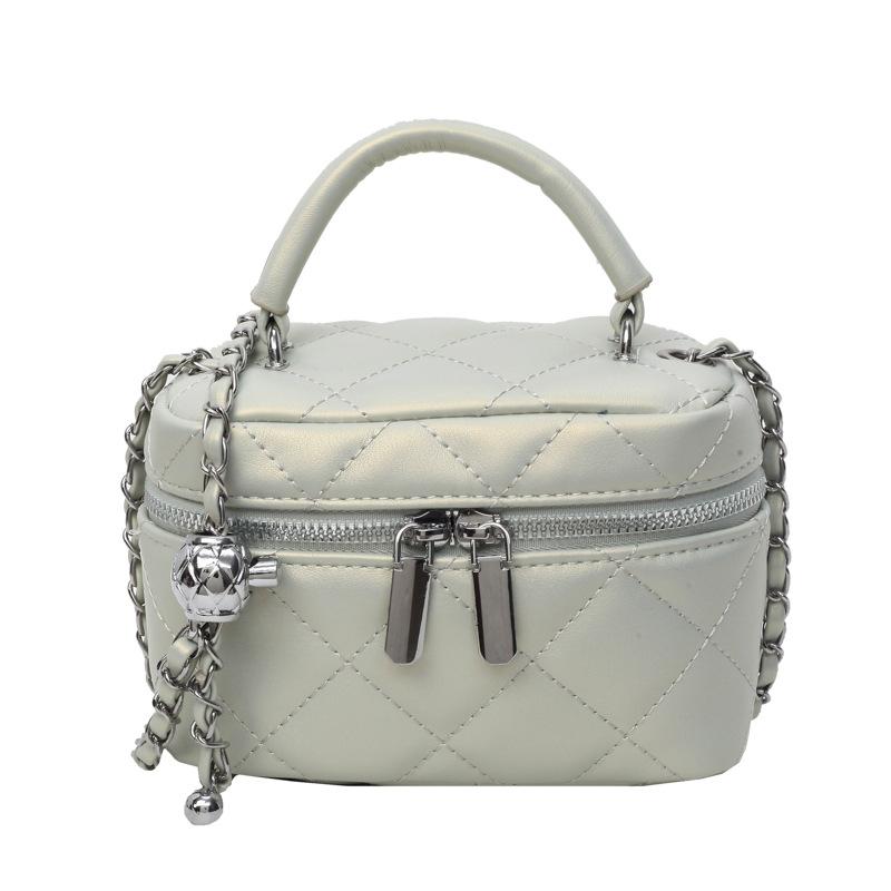 Niche bag women's 2025 spring and summer new fashion diamond shoulder messenger bag live stream mini handbag