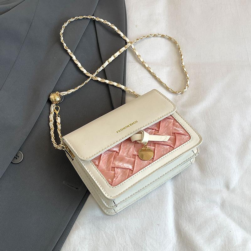 

Beautiful popular bag women s new messenger bag fashion chain niche design small square bag розовый