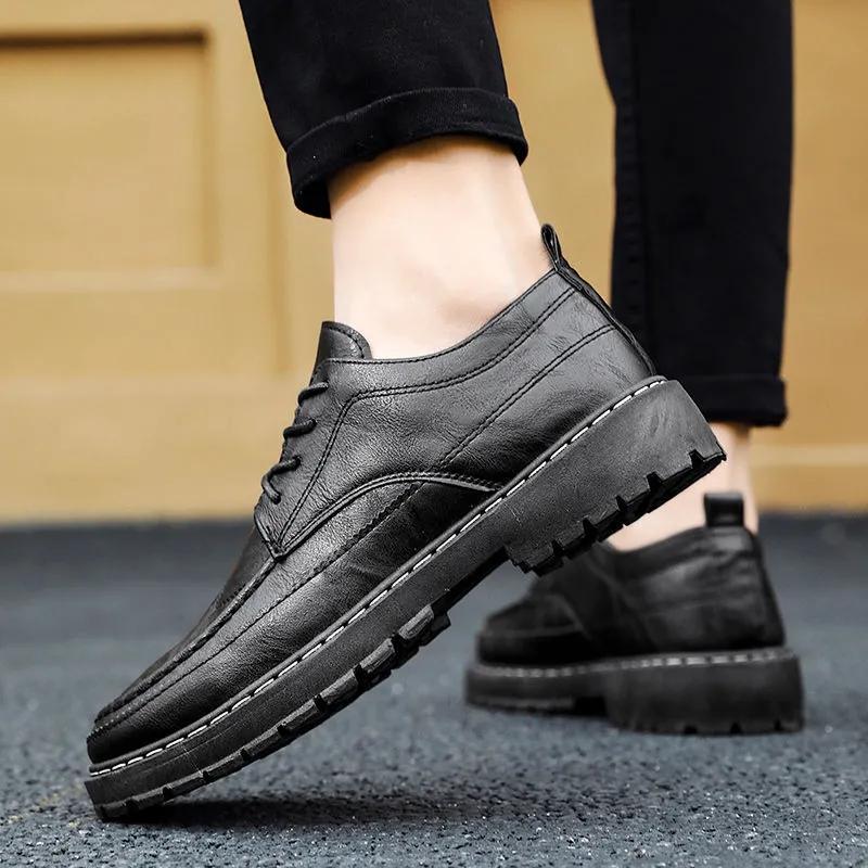 Men Classic Dress Shoes Leather Carved Formal Shoes Oxford Sneakers Pointed Leather Dress Shoes