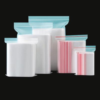 Transparenter Selbstversiegelnder Plastikbeutel für Kleidung, Schmuck oder Lebensmittel - Staubdichte Verpackung