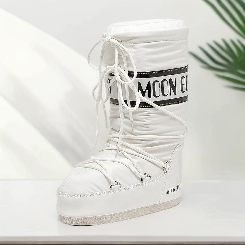 Inner Height-increasing Snow Boots Cotton Shoes Women's 2025 Winter Women's Shoes New Super-fire Warm Cotton Boots Non-slip and Waterproof Short Boots