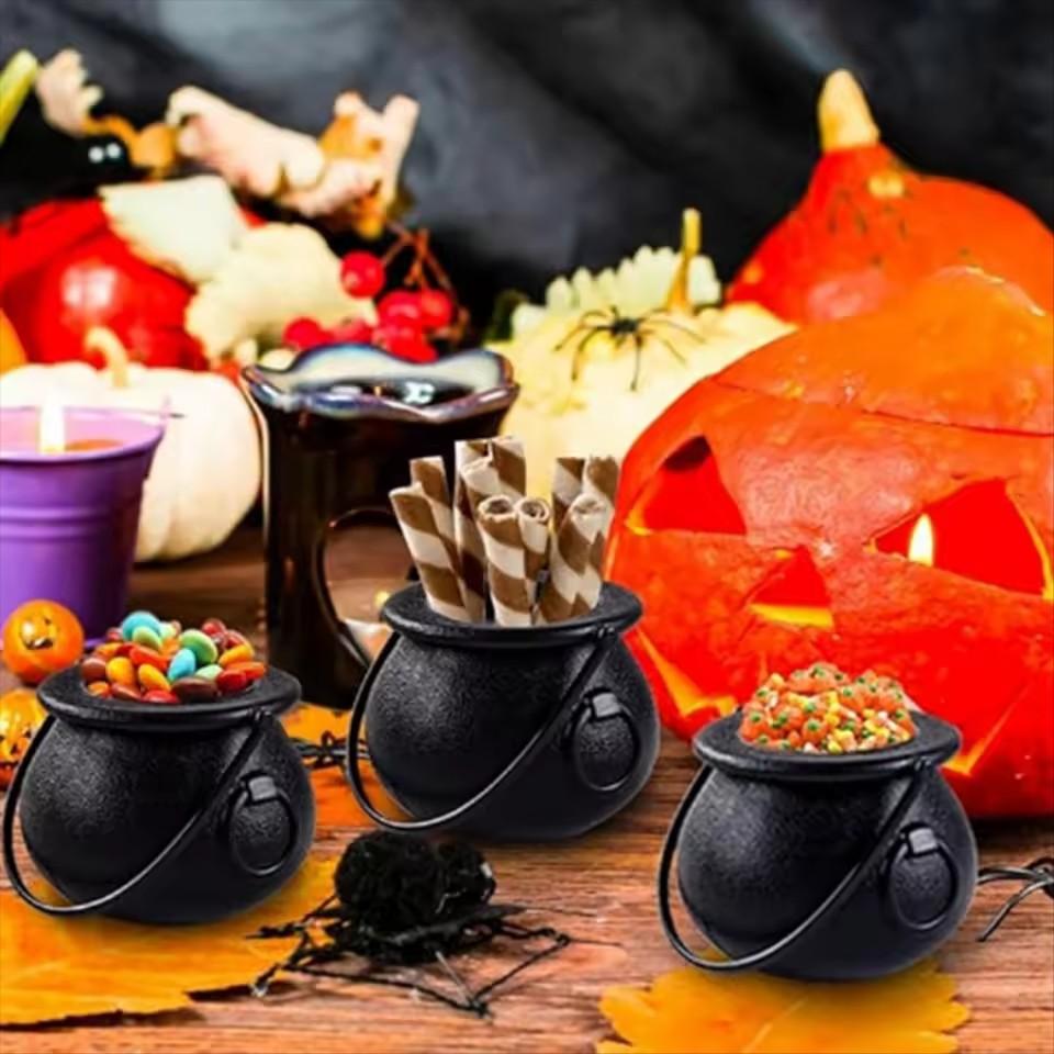 Mini Skull Witch Kettle Candy Plastic Cauldron Holder Halloween Party Prop Tool