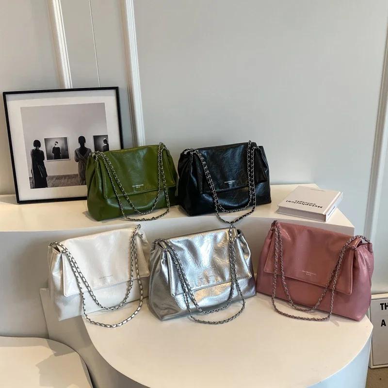 Women's Shoulder Bag with Solid Interior Compartment Soft Nylon Bag Casual Bags Fashion New Style