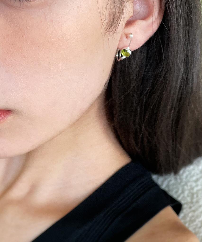 Nuavo Peridot Clip
