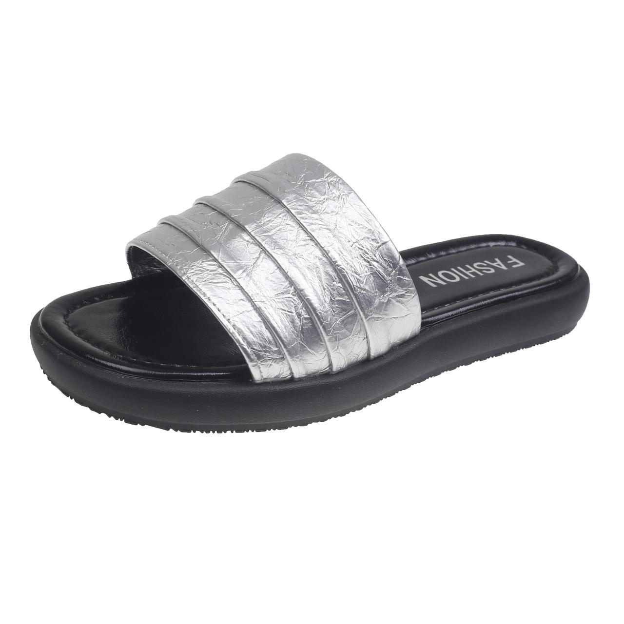 

Slippers women s outer wear 2025 spring new super fire versatile small man height increase thick bottom non-slip casual one-word drag spring 40