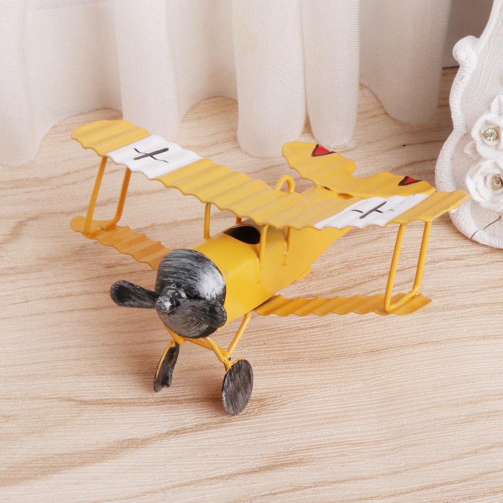 Vintage kovová forma letadla Závěsný přívěsek kluzáku, dvouplošníku Model letadla Hračka Dekorace domu