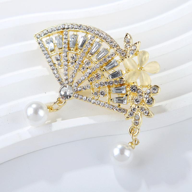 Chinese Style Fashion Luxury Rhinestone Fan-Shaped Brooches For Women Clothing Coat Accessories