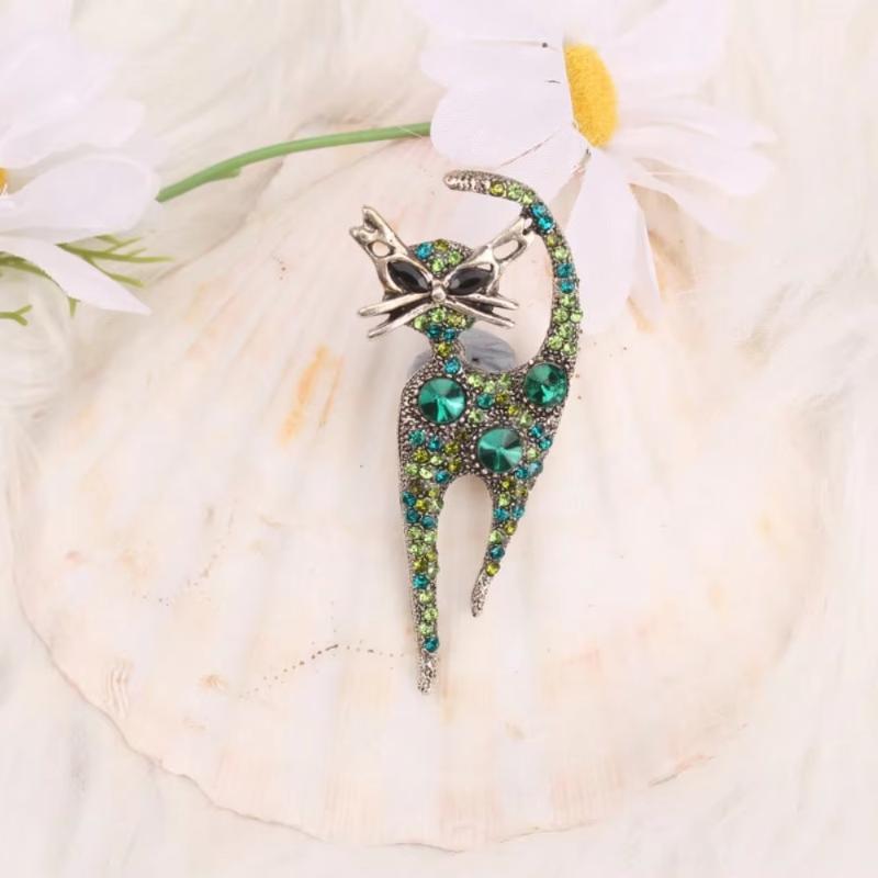 1Pcs Birthday Jewelry Crystal Cat Brooch For Women Vintage Enamel Animal Pin With Sparkling Rhinestones Cute Gift For Coats Bags