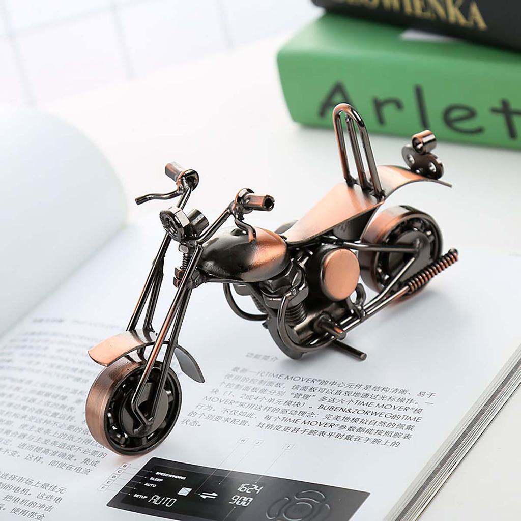 Vintage Cast Iron Harley Motorcycle Model for Home Decor Collectors Retro Iron Motorcycle Figurine Sculpture for Nostalgic