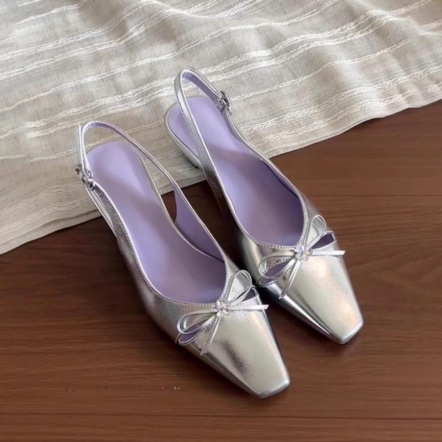 Sheepskin version~ French rhinestone bow hollowed out gentle wind bag head sandals back strap temperament thick heel single shoes women