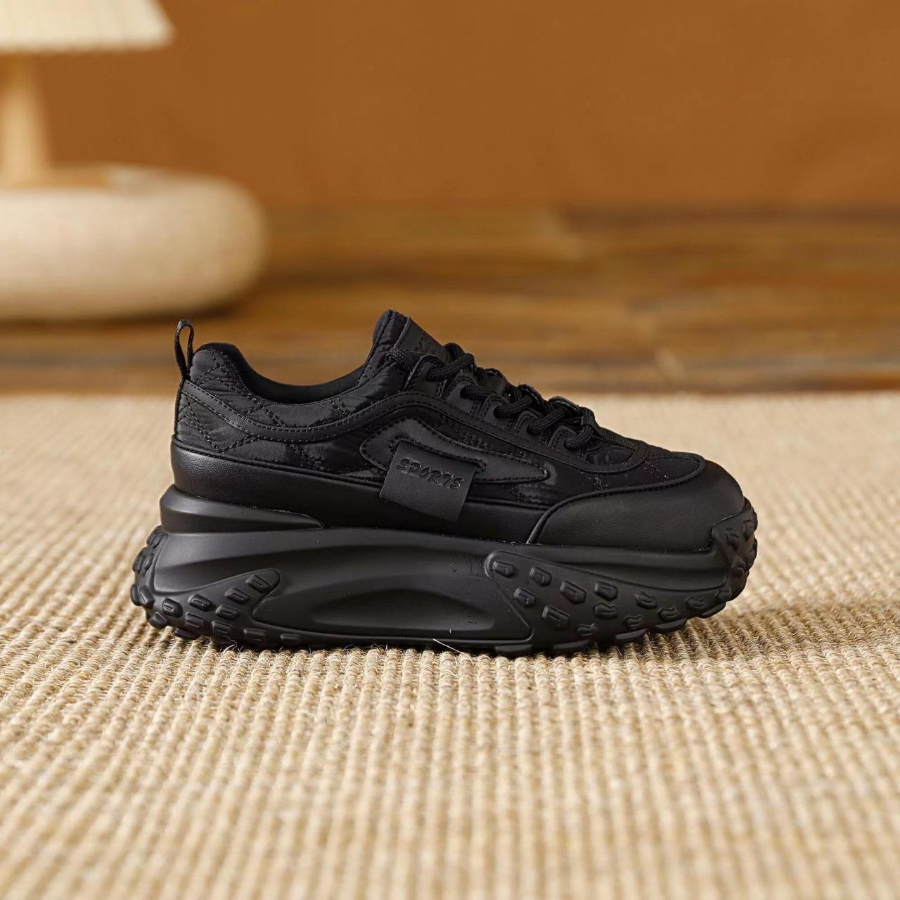 

Новые женские туфли на платформе, повседневная обувь, удобные туфли для папы, женские кроссовки больших размеров для прямой трансляции в том же стиле 36