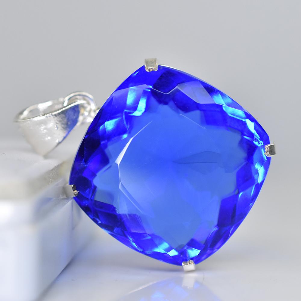 

Certified Lab Created Sapphire 92 Ct Sqaure Cushion Cut Pendant Blue Gemstone MY.PD-69-NS 40.6 mm approx синій