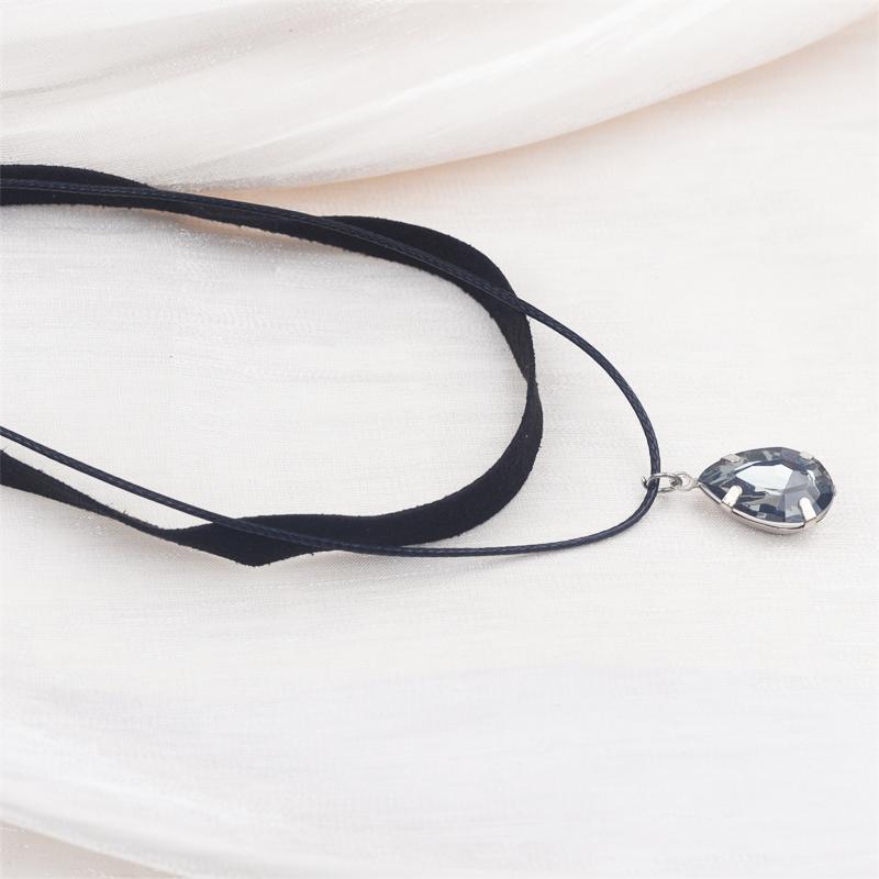 Black Faux Leather Velvet Chokers for Women Short Chain Small Necklaces Punk Water Droplets Pendants Collar
