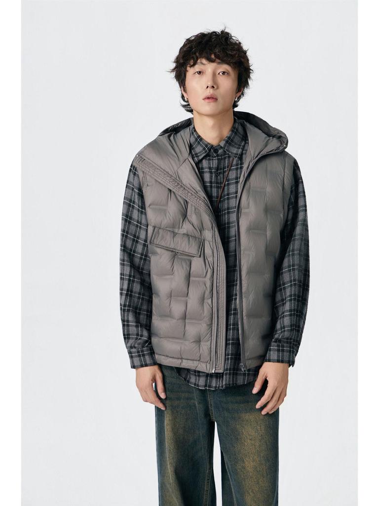 Men's Winter 90% White Duck Down Hooded Vest - European & American Style, Plus Size, Loose Fit, Embossed Shoulder Cape.