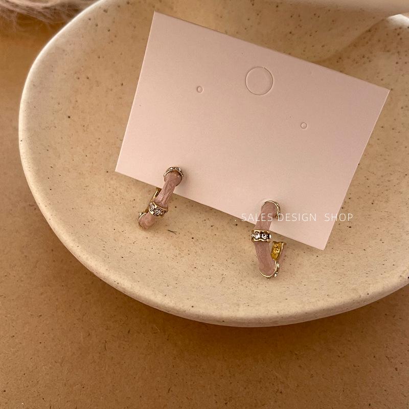 French Retro Diamond-Studded Bamboo C-Shaped Earrings – Chic, Lightweight, Luxury Jewelry for Women