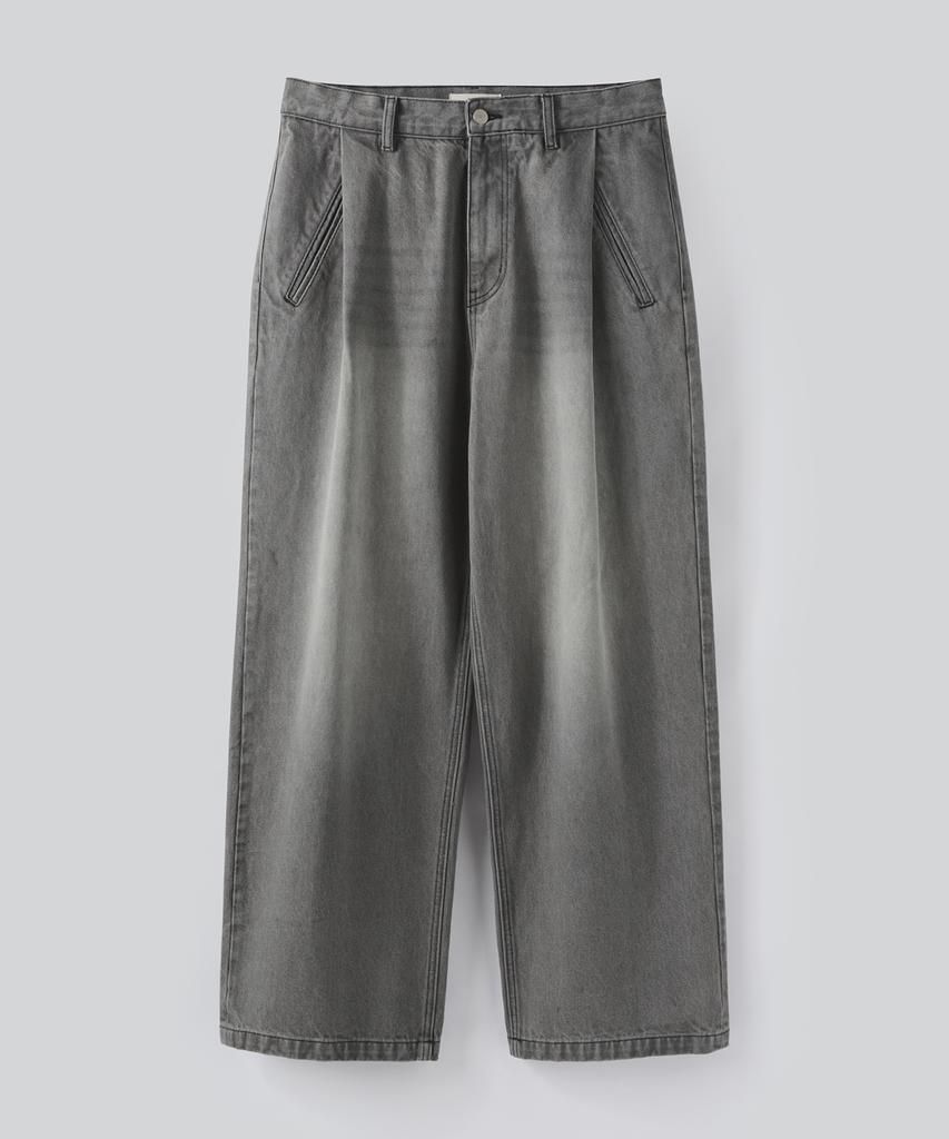 Pabeulega Kai One-Pleat Denim Pants (Smoky Black)