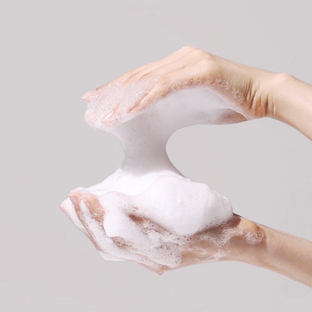 RIAH Scalp Strengthening Climbazole Dandruff Shampoo 400mL