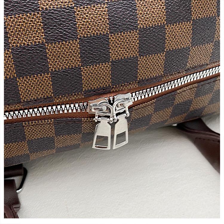 2025 Stylish Large-Capacity Hand Luggage Duffle for Business and Leisure Travel