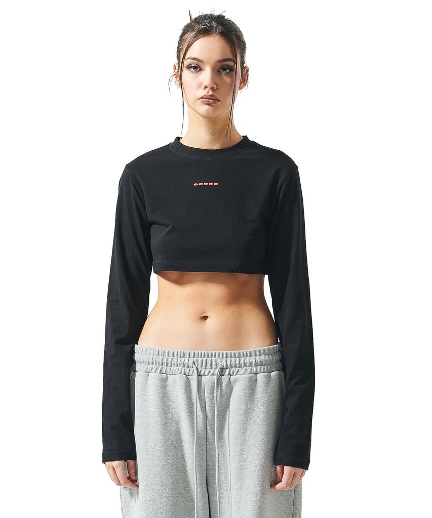 ATTENTIONROW FOR WOMEN Stitch Underboob Crop Long Sleeve Tee (Black)