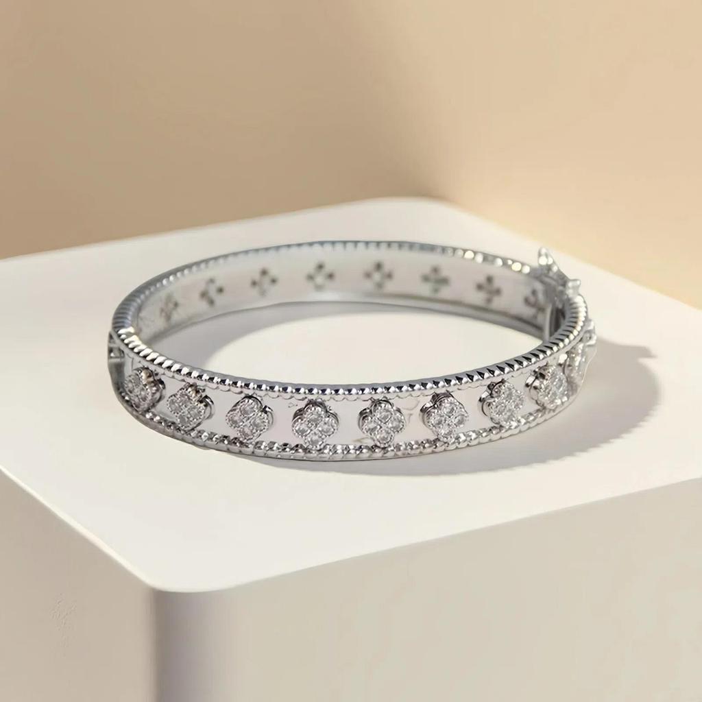 2026 Vierblättriges Kleeblatt Armband Damen Hohl Design High-End Blumenarmband Voll mit Diamanten Kaleidoskop Armband Vielseitiger Schmuck