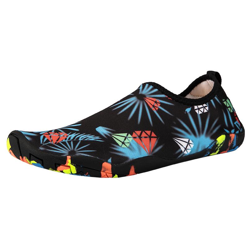 New Unisex Water Sports Shoes Barefoot Quick-Dry Aqua Yoga Socks Slip-On For Men Women Barefoot Surfing Upstream Sneakers 35-47 39