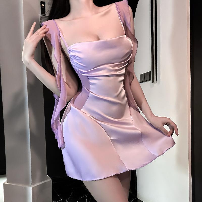 

Стример с низким вырезом, без спины, с отложным воротником, сексуальная ночная сорочка, пижама премиум-класса, атласные подтяжки, домашняя одежда в стиле чистого желания one size fits all