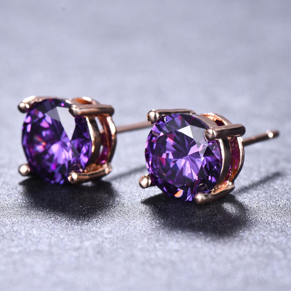 Białe Okrągłe Kolczyki Sztyfty z Diamentami z Czterema Ząbkami dla Kobiet - 8MM Cyrkonia, Modna i Wszechstronna Biżuteria.