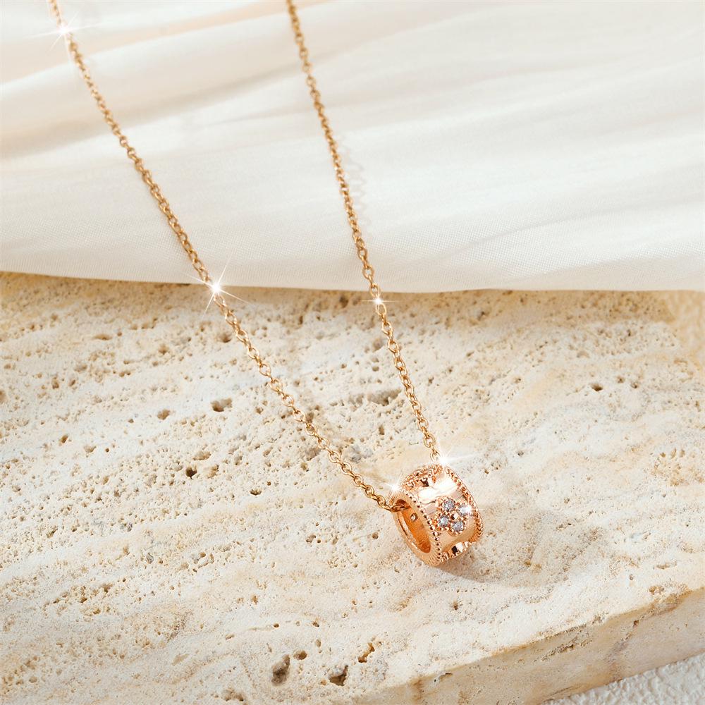 Simple Fashion Titanium Steel Women's Necklace - Non-fading, Luxurious, Versatile, Korean Style Clavicle Chain