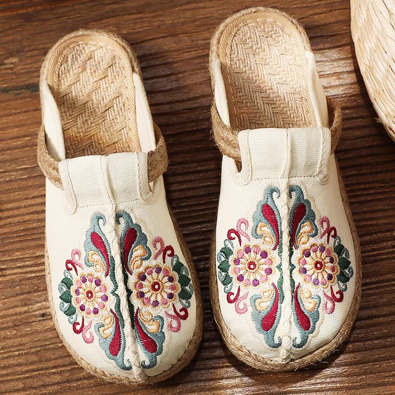 Women'S Ethnic Floral Embroidered Fabric Slides