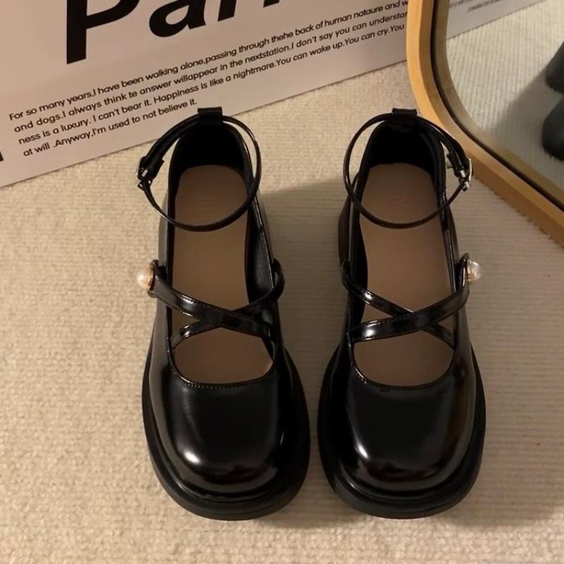 Fashion Patent Leather Ankle Strap Lolita Shoes Women Thick Heels Platform Mary Janes Woman Sweet Lovely High Heeled Pumps 2025 Loafers