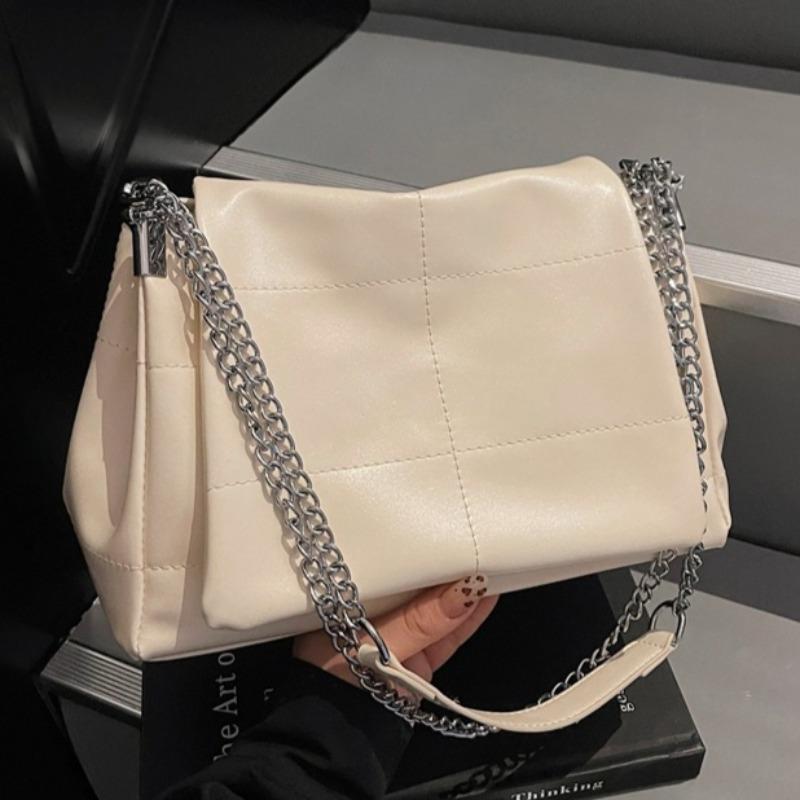 Fashion Minimalist PU Leather Shoulder Bags for Women Chain Crossbody Bag with Quilted Detail for Work and Outings Daily Use and Travel