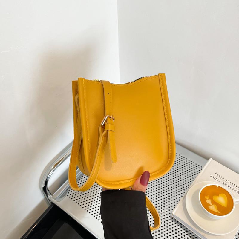 Trendy Soft Pu Vertical Square Mini Bag For Women Perfect For Everyday Casual Use