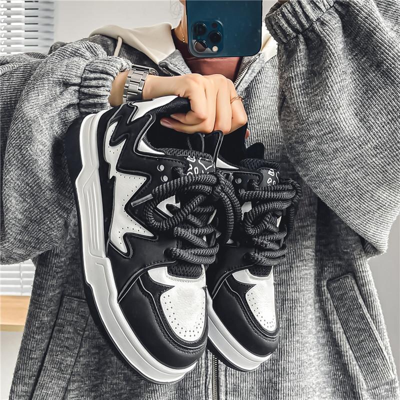 

Men s black and white board shoes men s 2025 new breathable Korean version men s casual sports shoes men s trend black and white panda 39 чёрный