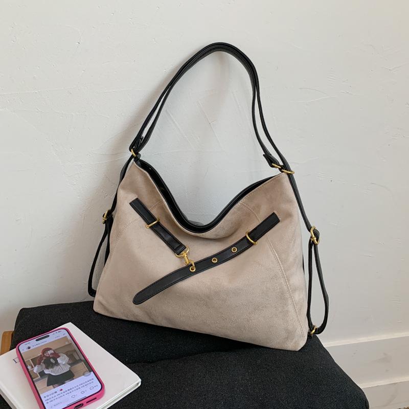 Модный тренд Двухплечевая сумка, Одноплечевая сумка кроссбоди, Вместительная сумка-тоут для поездок на работу without pendant хаки