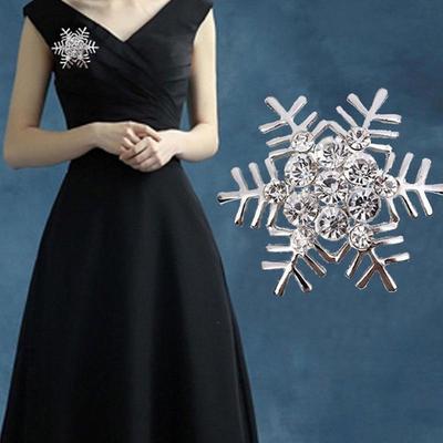Broches Flocon de Neige en Cristal Strass Cubique de Luxe Pour Femmes Bijoux Cadeau de Noël Dame Élégante